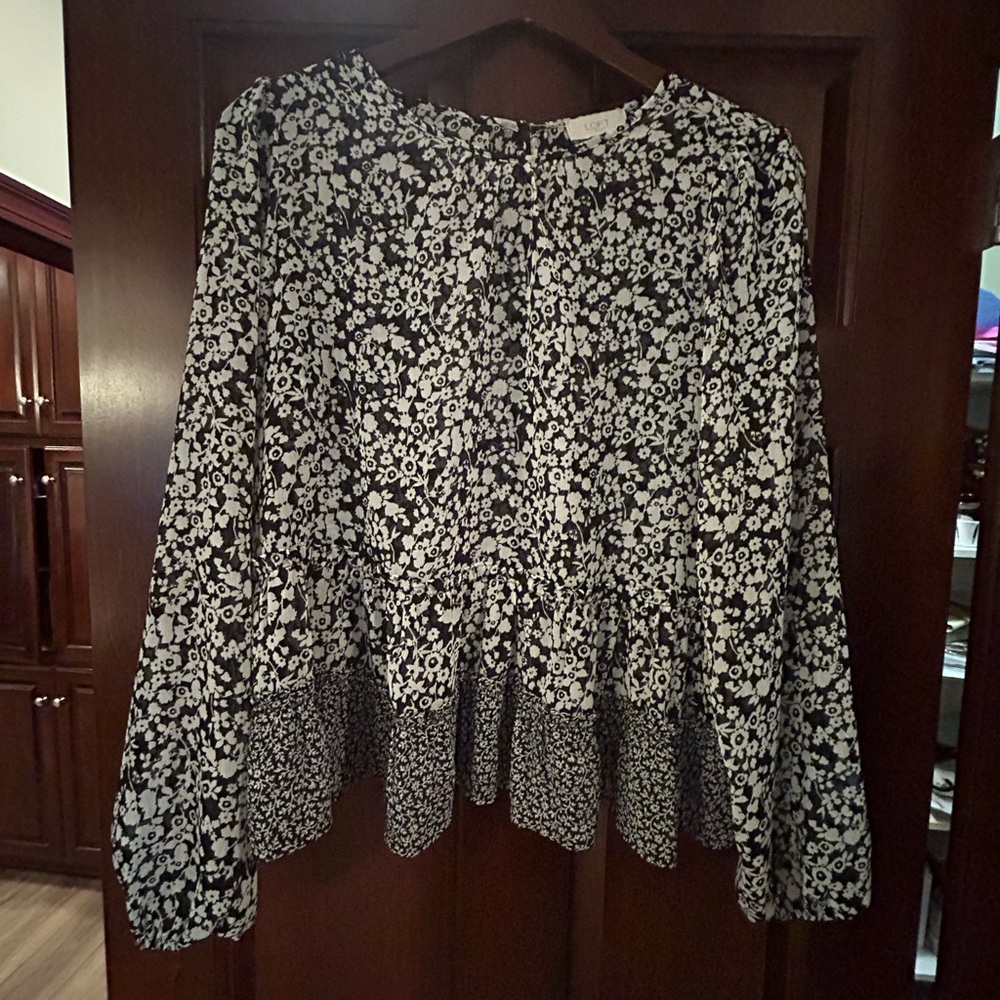 LOFT Black White Floral Peplum Blouse Long Sleeve Size M